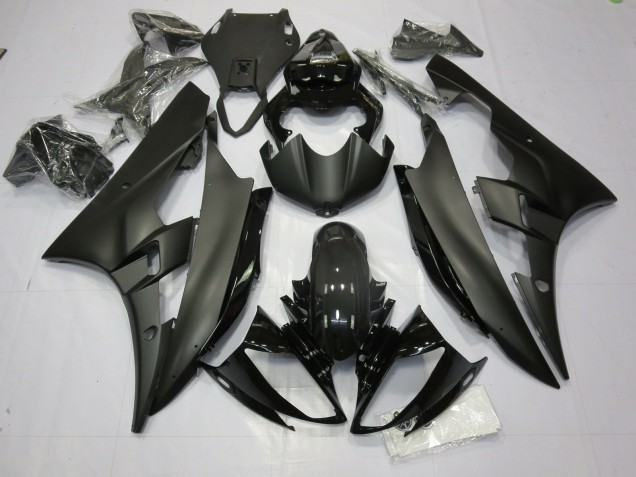 06-07 Matte and Gloss Black Yamaha R6 Motorcycle Fairings