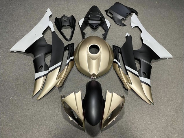 08-16 Matte Black and Gold Yamaha R6 Motorcycle Fairings